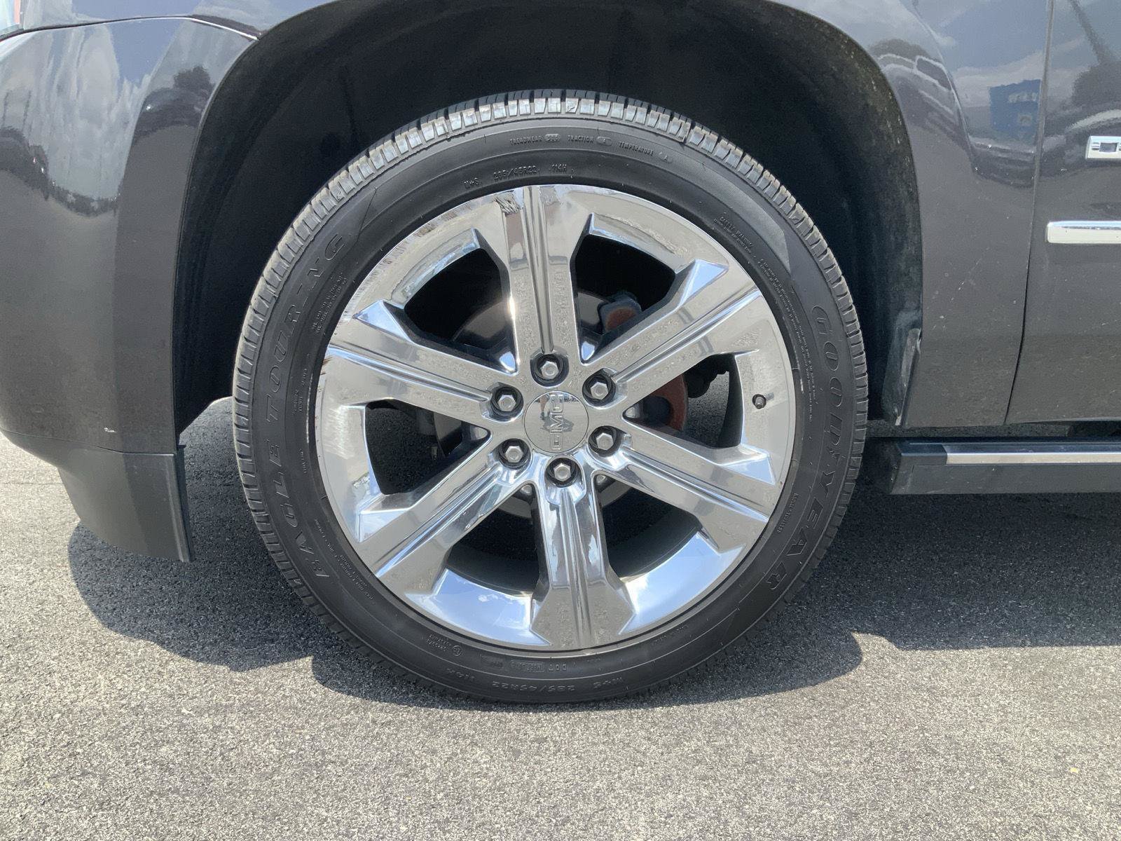 Used 2018 GMC Yukon XL Denali w/ Denali Ultimate Package AWD/4WD image 21