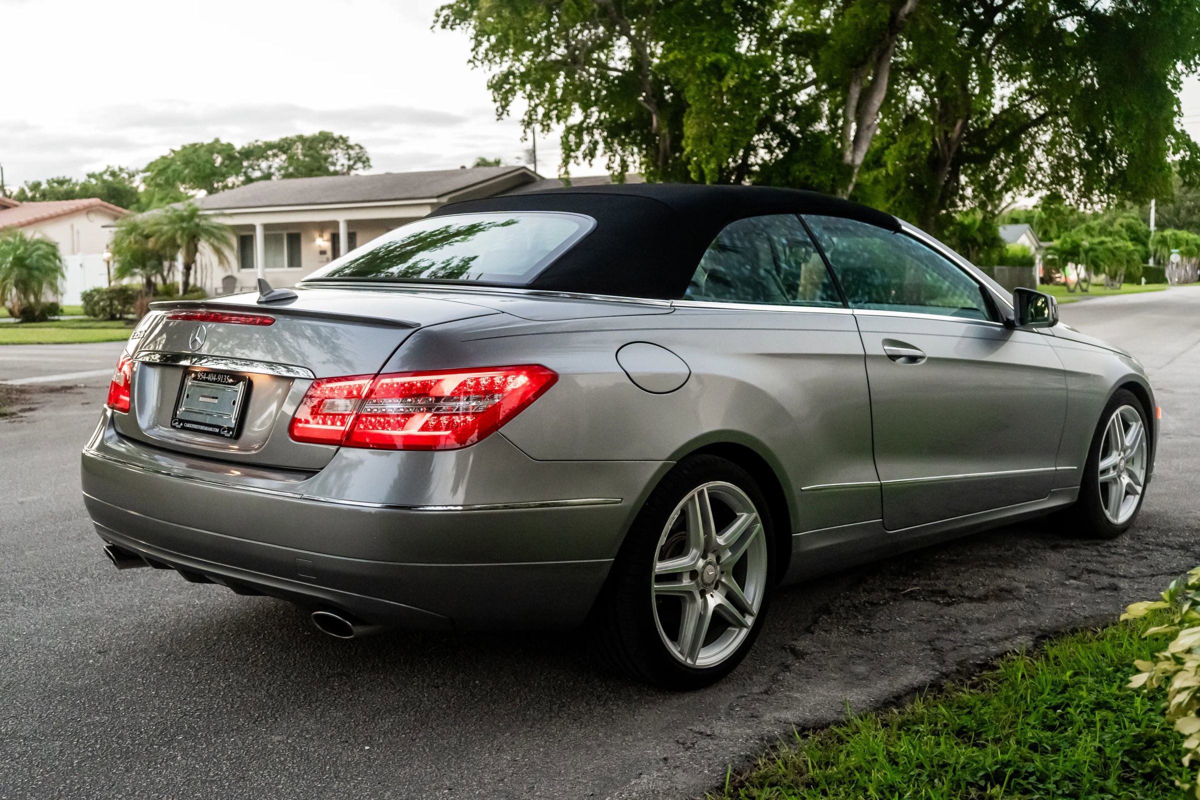 Used 2011 Mercedes-Benz E 350 Cabriolet w/ Premium 2 Pkg image 18