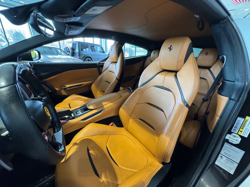 Used 2018 Ferrari GTC4Lusso T image 40