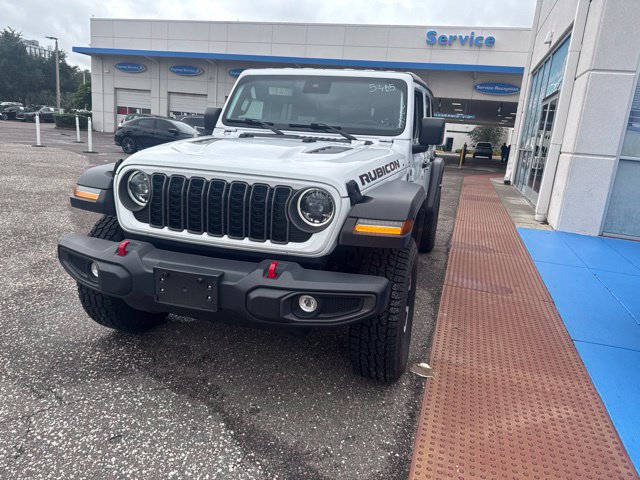 Used 2025 Jeep Wrangler Unlimited Rubicon AWD/4WD image 6