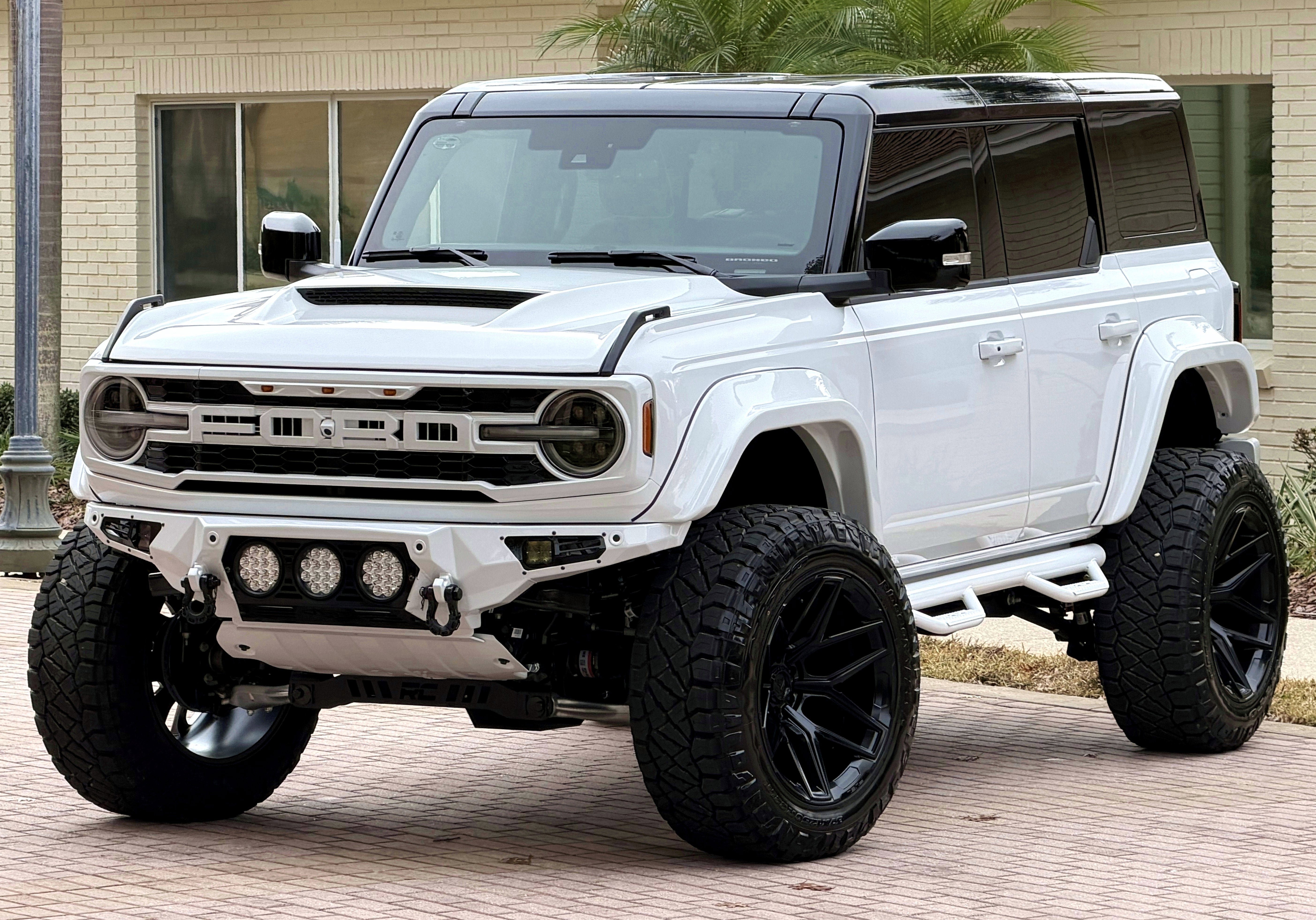 Used 2026 Ford Bronco Outer Banks AWD/4WD image 32