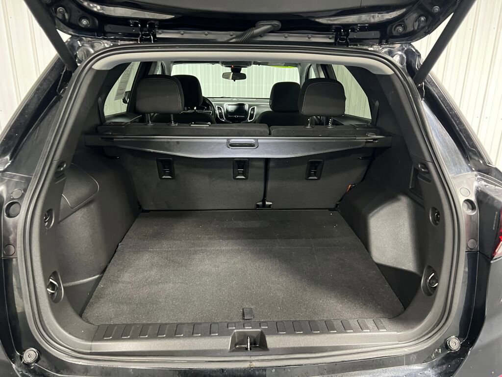 Used 2023 Chevrolet Equinox LT w/ Driver Convenience Package image 7
