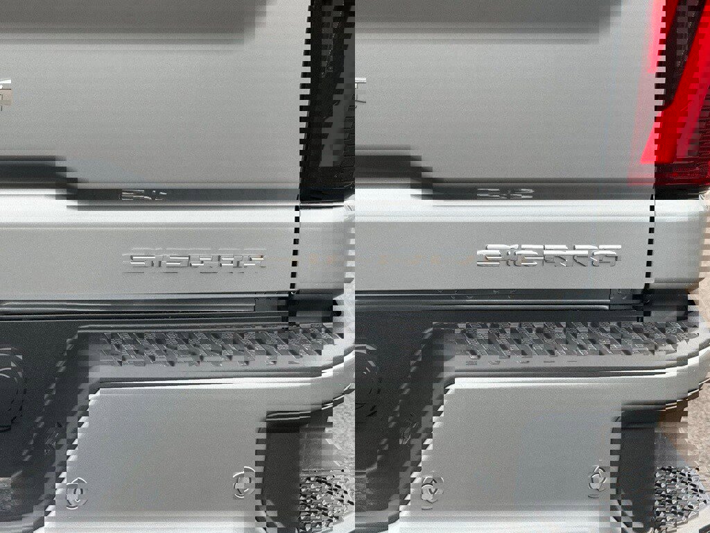 Used 2025 GMC Sierra 2500 Denali Ultimate image 51