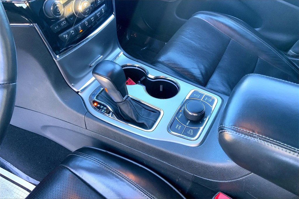 Used 2019 Jeep Grand Cherokee Overland image 18