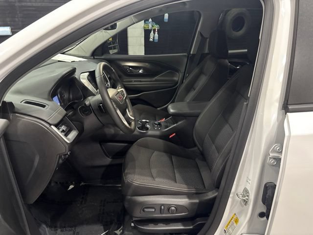 Used 2024 GMC Terrain SLE w/ Driver Convenience Package AWD/4WD image 14
