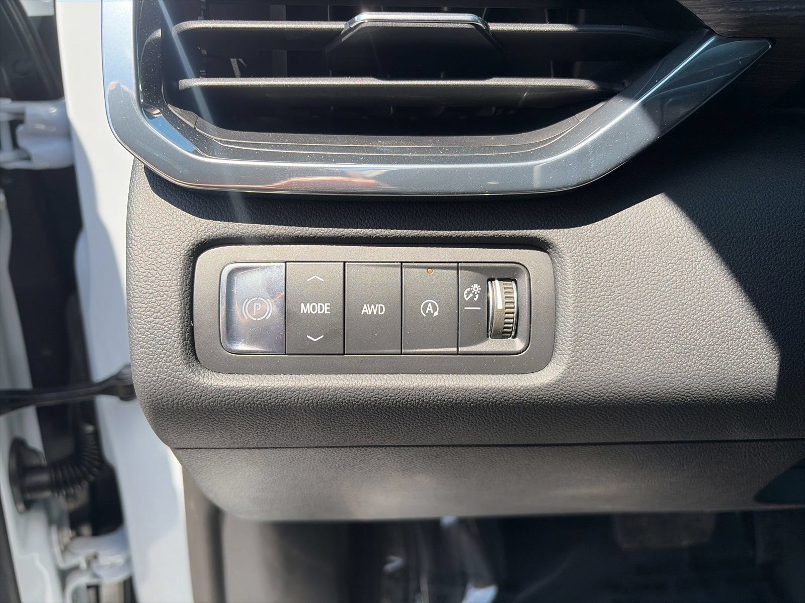 New 2026 GMC Acadia Denali w/ Super Cruise Package AWD/4WD image 10