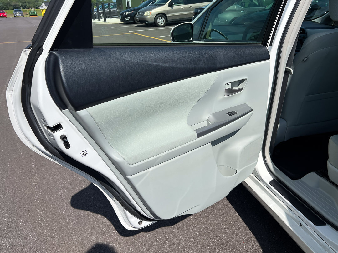Used 2013 Toyota Prius V Three FWD image 23