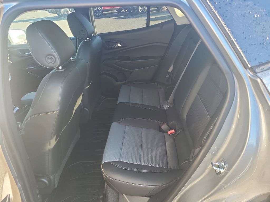 New 2025 Chevrolet Trax LT w/ LT Convenience Package image 24