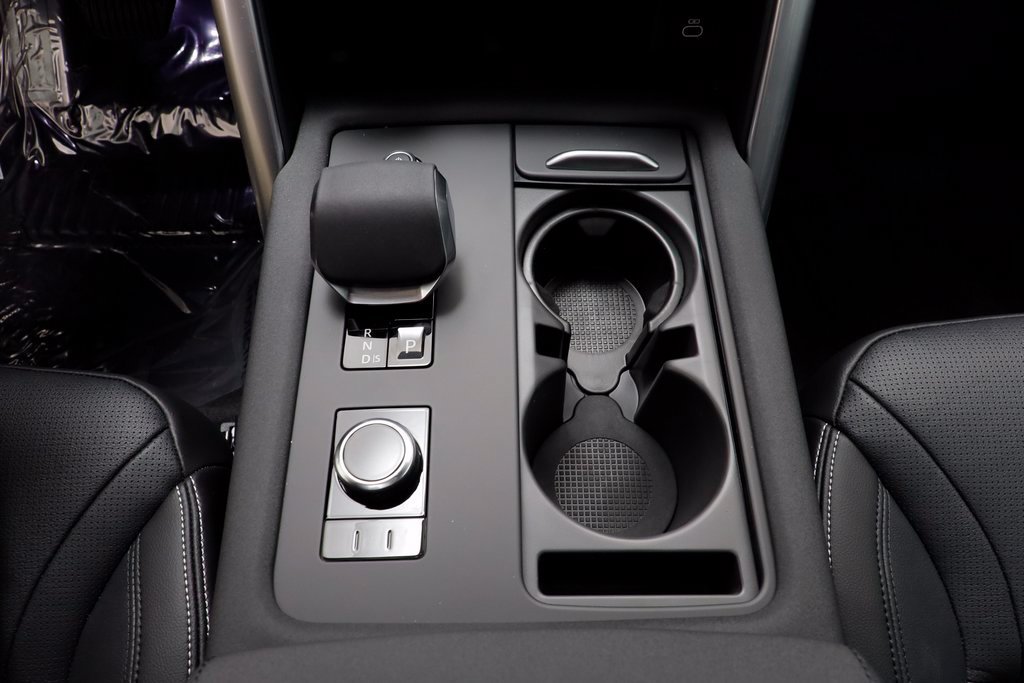 New 2025 Land Rover Discovery S AWD/4WD image 13