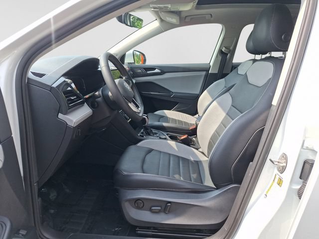 Certified 2022 Volkswagen Taos SEL w/ Panoramic Sunroof Package AWD/4WD image 11