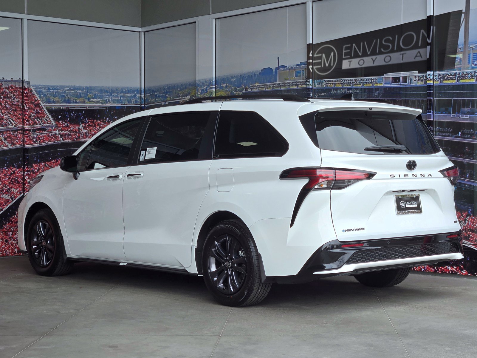 Certified 2026 Toyota Sienna XSE AWD/4WD image 6