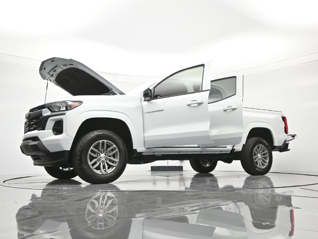 Used 2026 Chevrolet Colorado LT RWD image 48