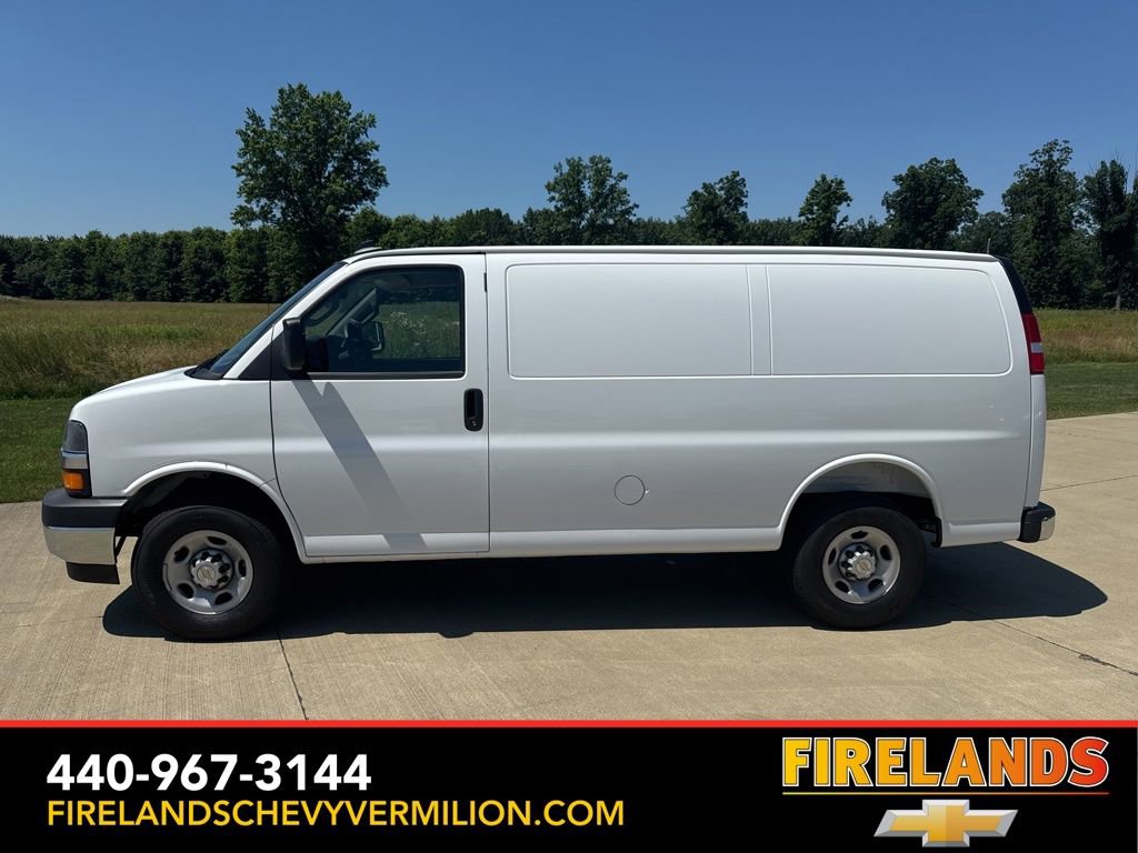 New 2025 Chevrolet Express 2500 Work Van w/ Driver Convenience Package image 6
