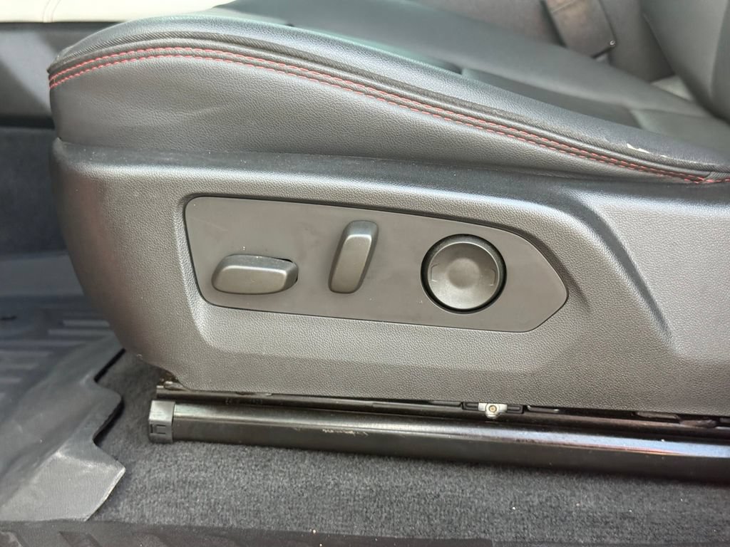 Certified 2023 GMC Canyon AT4X AWD/4WD image 11