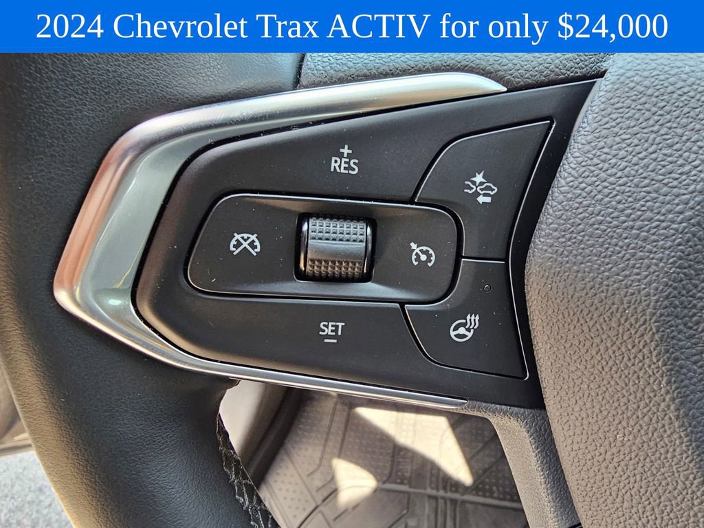 Used 2024 Chevrolet Trax ACTIV w/ Sunroof Package FWD image 19