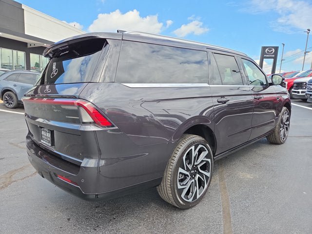 Used 2026 Lincoln Navigator L Reserve AWD/4WD image 5