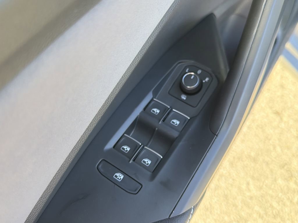 New 2026 Volkswagen Jetta SE image 22