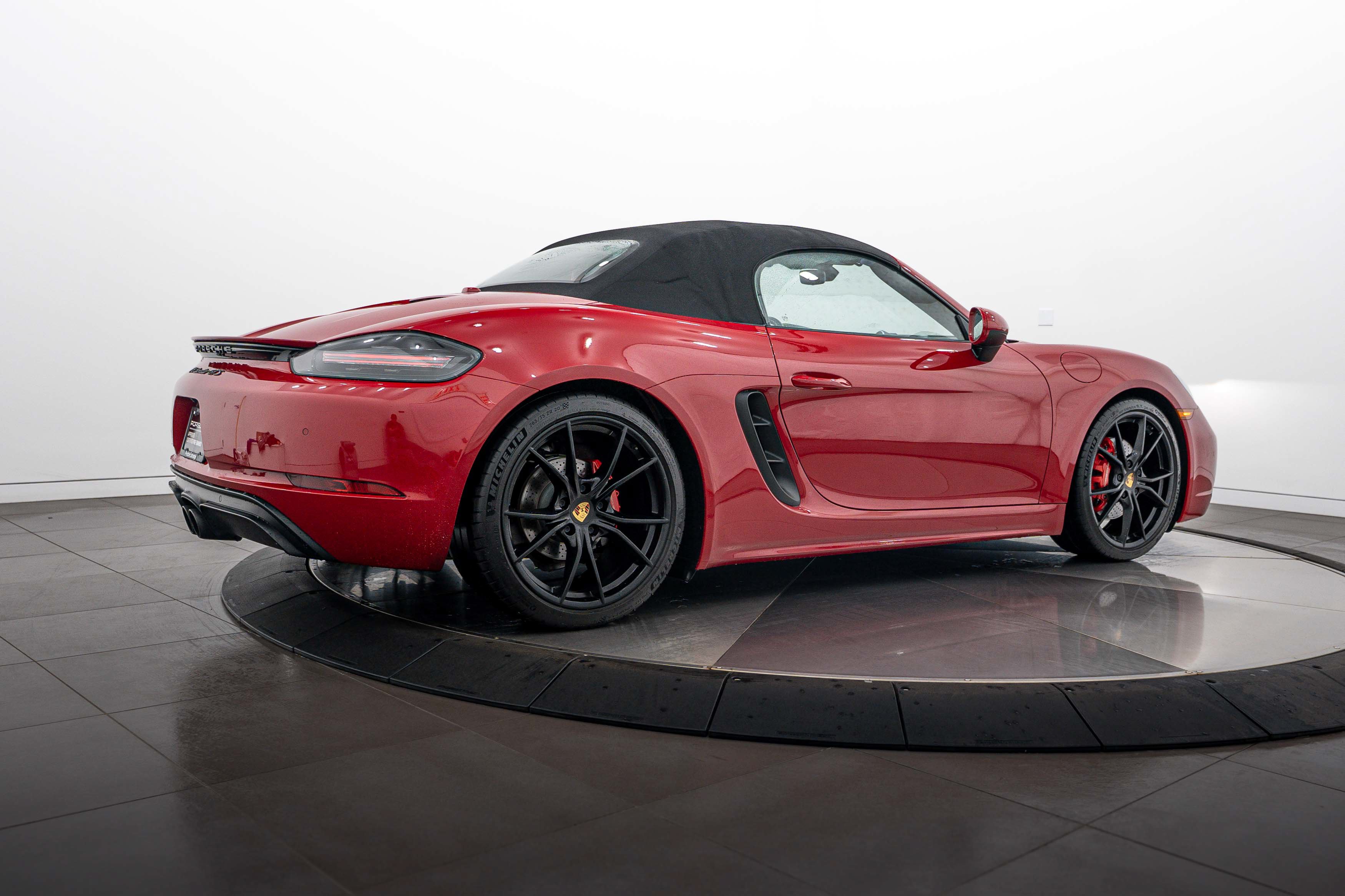 Certified 2018 Porsche 718 Boxster GTS RWD image 23