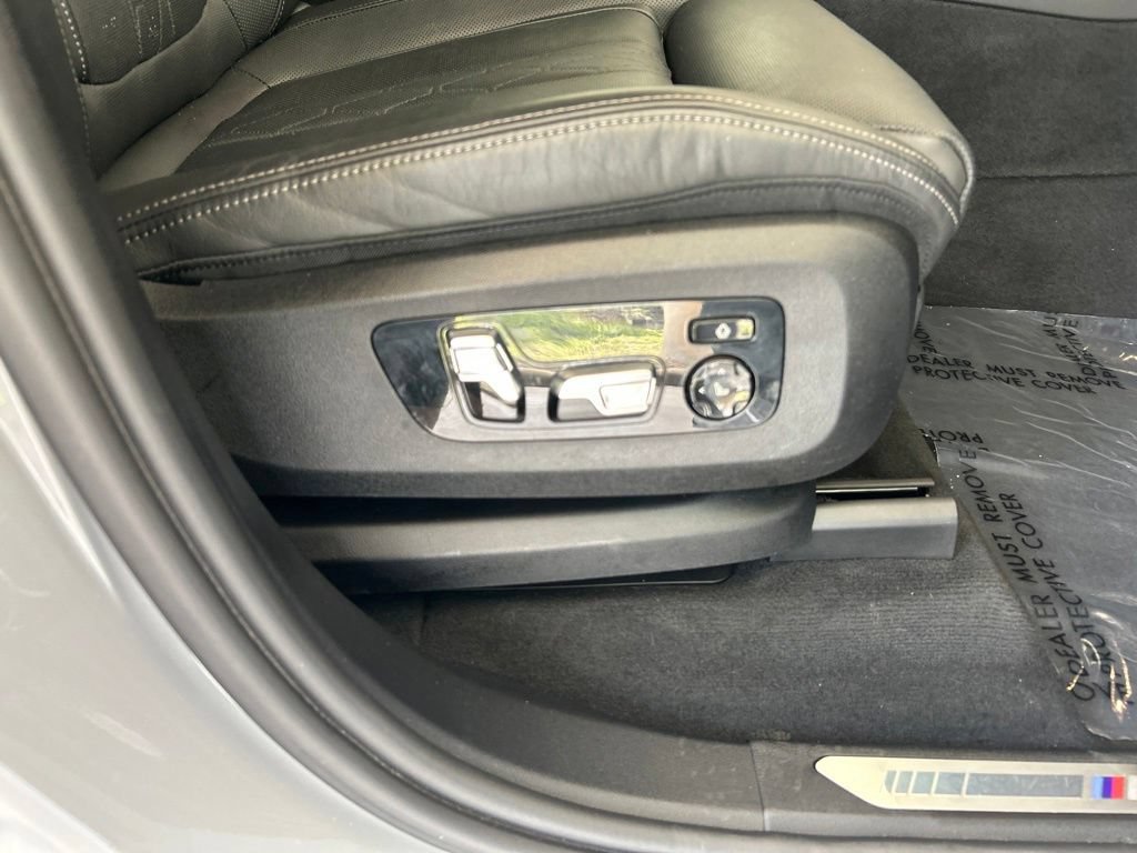Used 2024 BMW X5 M60i AWD/4WD image 25