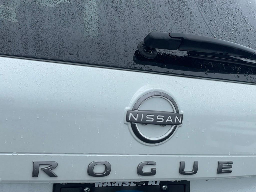 Certified 2024 Nissan Rogue SV w/ SV Premium Package image 32