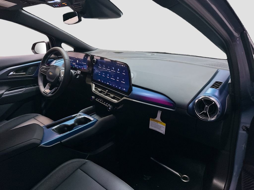 New 2026 Chevrolet Equinox EV LT image 31