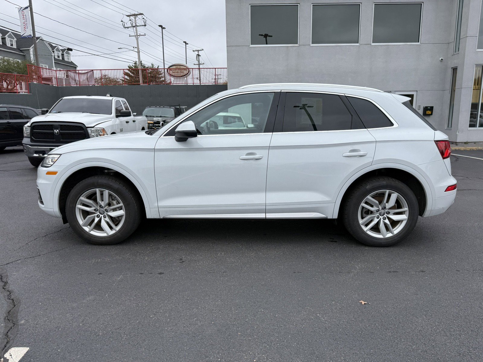 Used 2020 Audi Q5 2.0T Premium w/ Convenience Package AWD/4WD image 8