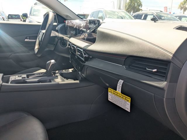 New 2026 Nissan Sentra SR w/ SR Premium Package FWD image 33