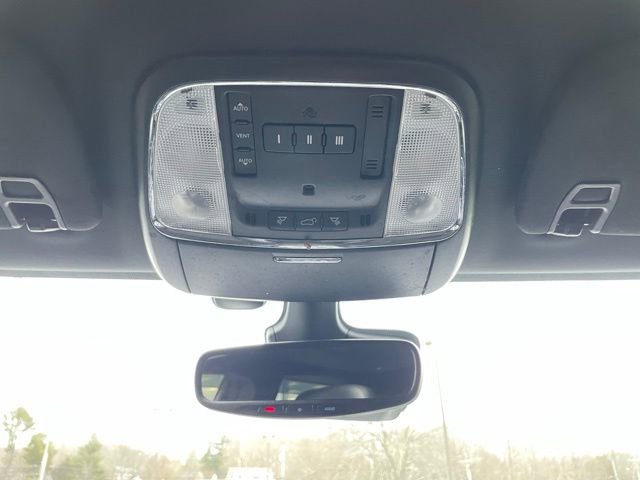 Used 2022 Jeep Grand Cherokee Laredo X image 25