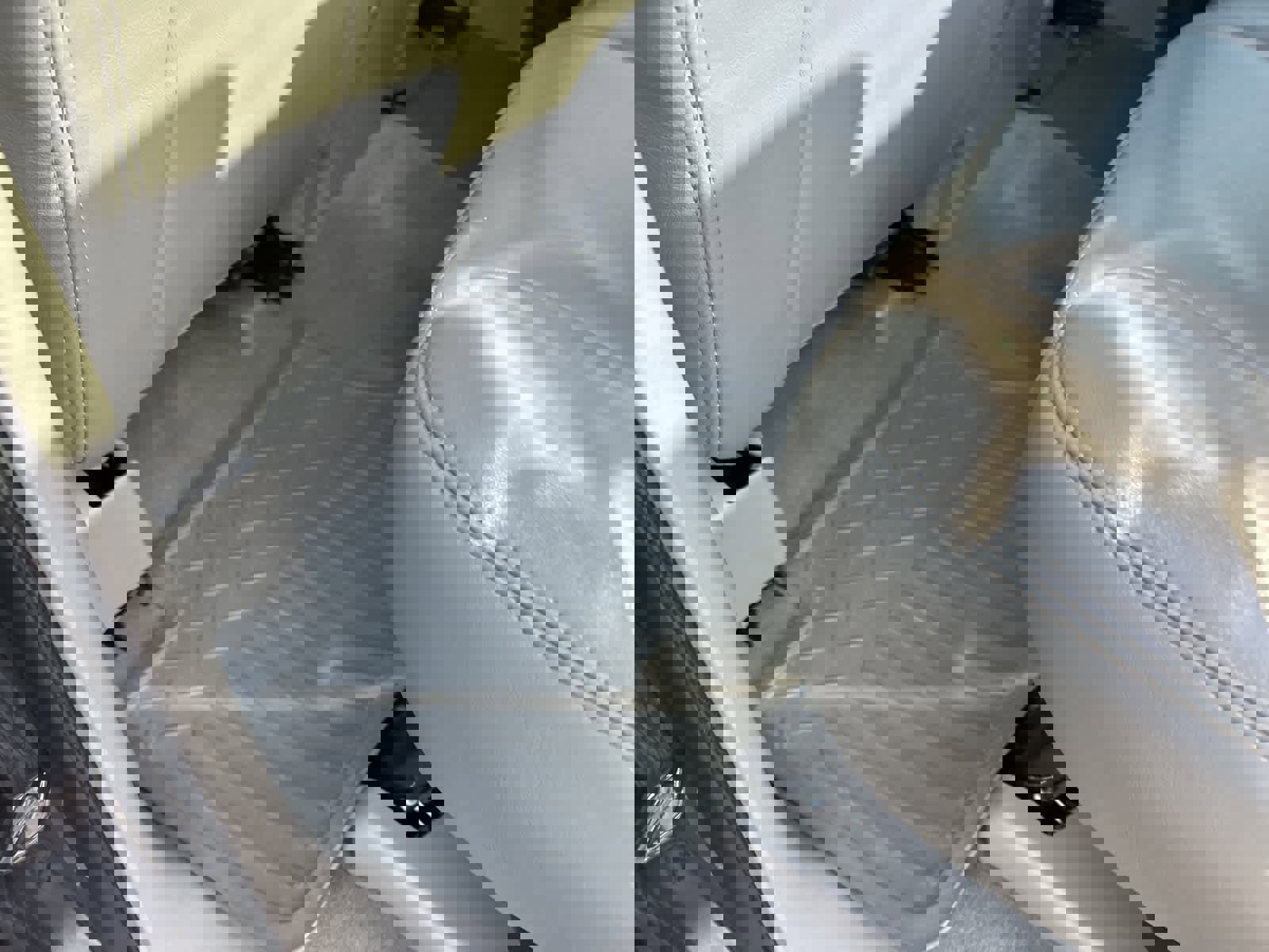 Used 2005 Chevrolet Avalanche Z71 w/ Sun And Sound Package image 37