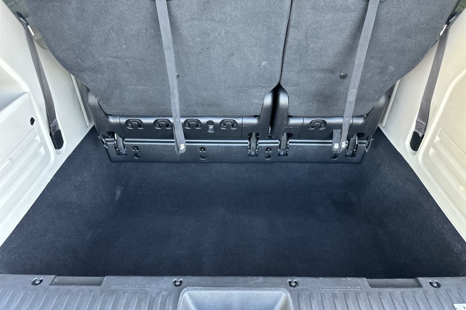 Used 2019 Dodge Grand Caravan SXT FWD image 17