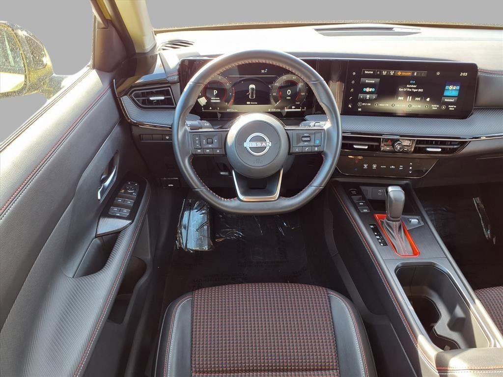 Certified 2025 Nissan Kicks SR image 4