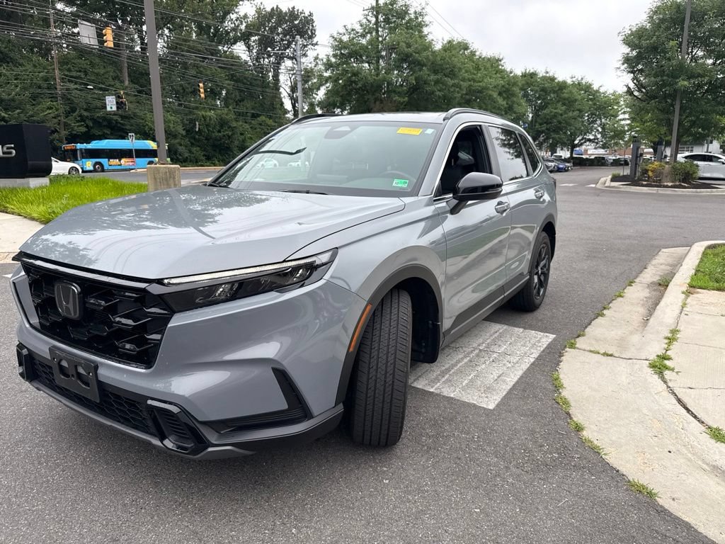 Used 2025 Honda CR-V Sport image 3