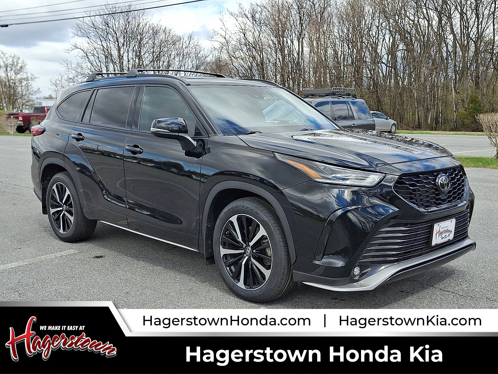 Used 2022 Toyota Highlander XSE image 1