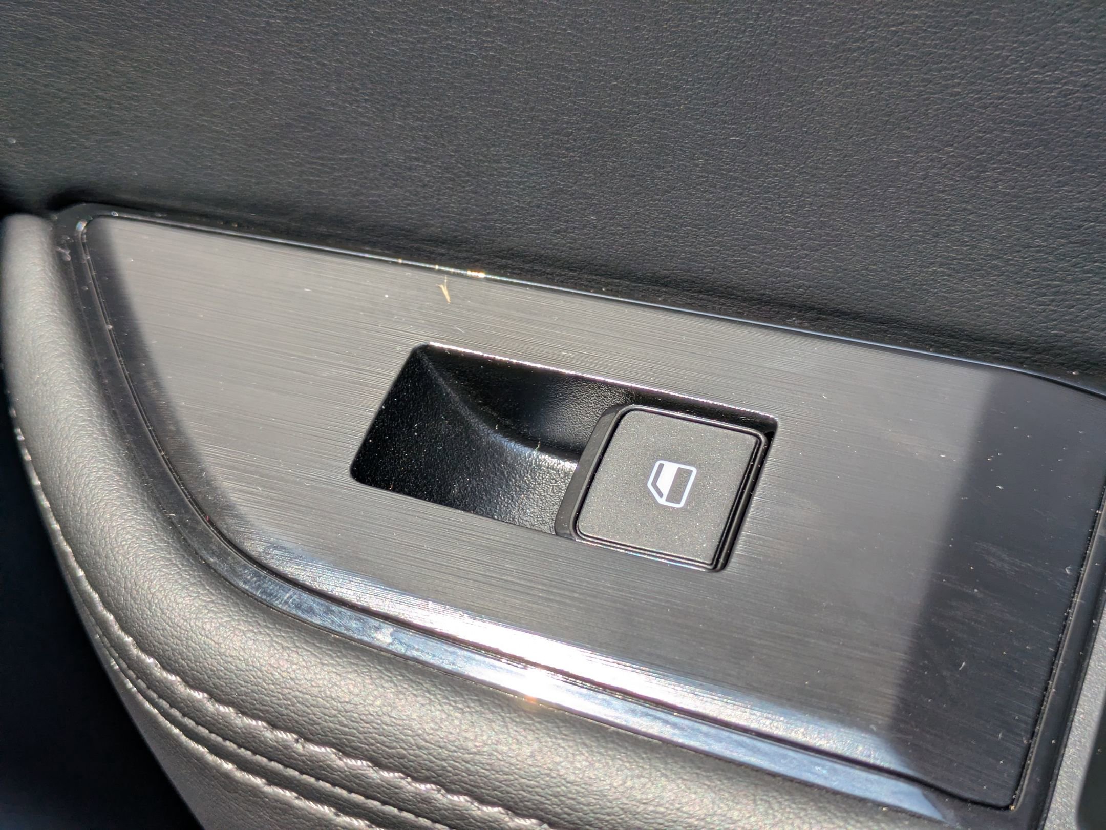 Used 2026 Nissan Rogue SV image 33