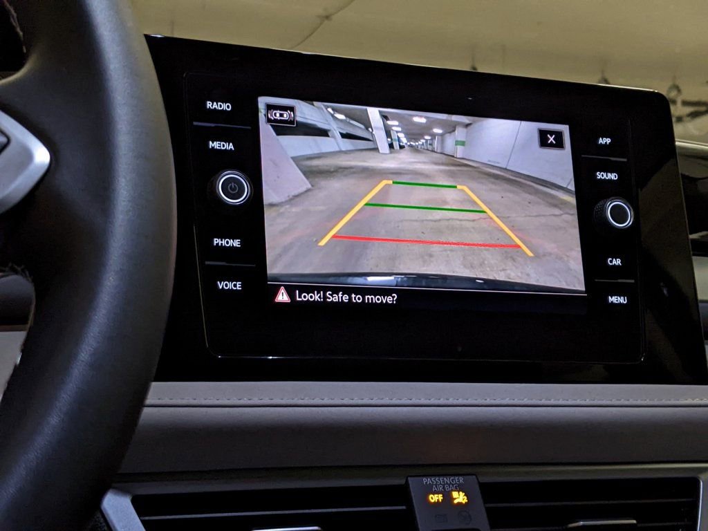 New 2026 Volkswagen Taos SE image 17