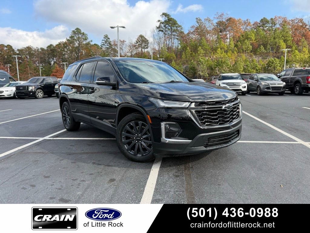 Used 2022 Chevrolet Traverse RS image 1