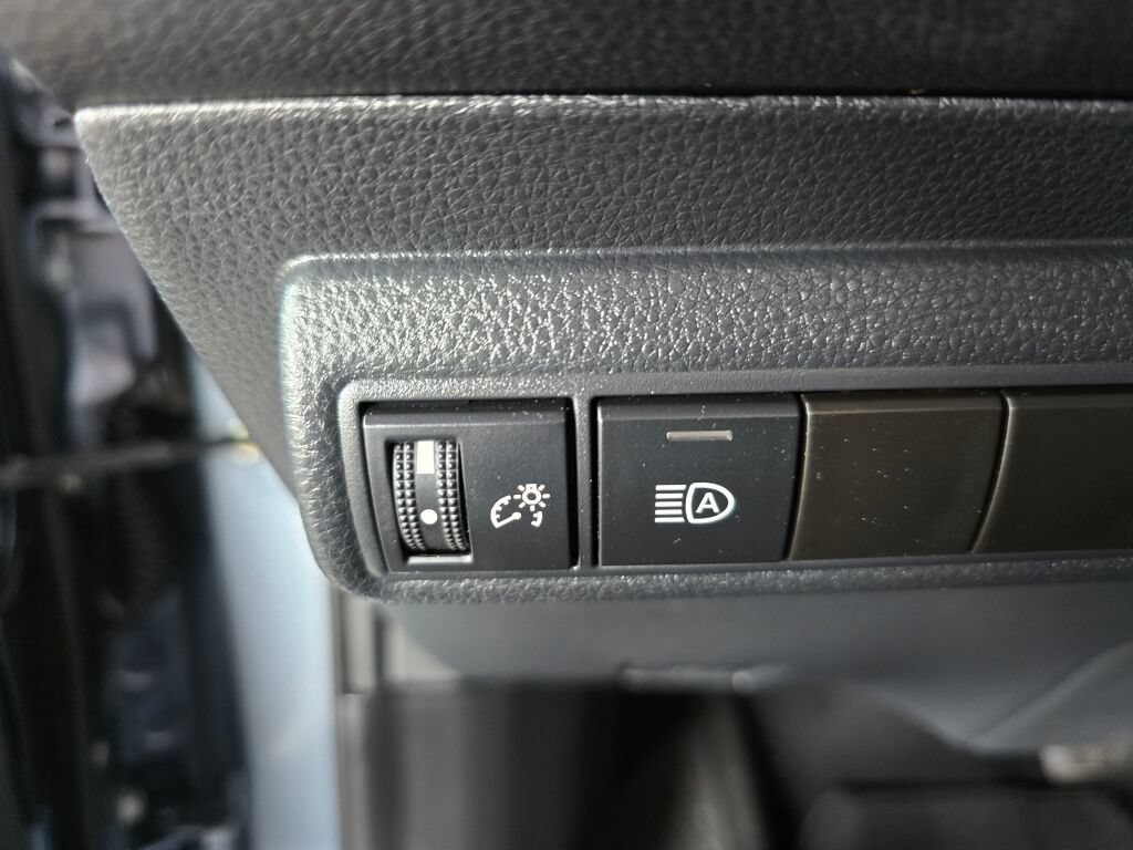 Used 2024 Toyota Corolla XSE FWD image 27