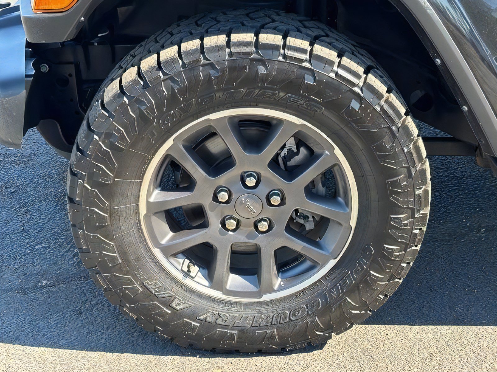 Used 2021 Jeep Gladiator Overland w/ Popular Equipment Package AWD/4WD image 10