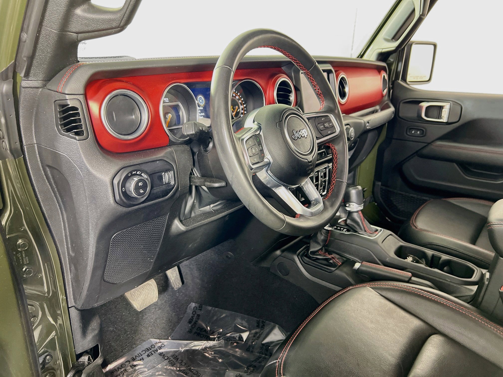 Used 2023 Jeep Gladiator Rubicon w/ LED Lighting Group AWD/4WD image 9