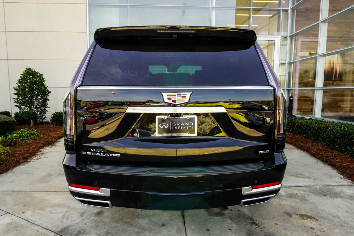 Used 2026 Cadillac Escalade Luxury w/ Touring Package AWD/4WD image 12