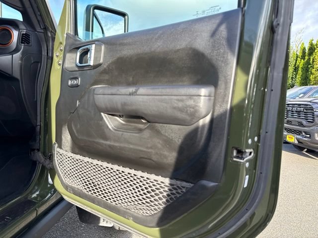 Used 2022 Jeep Gladiator Mojave w/ Trailer Tow Package AWD/4WD image 11