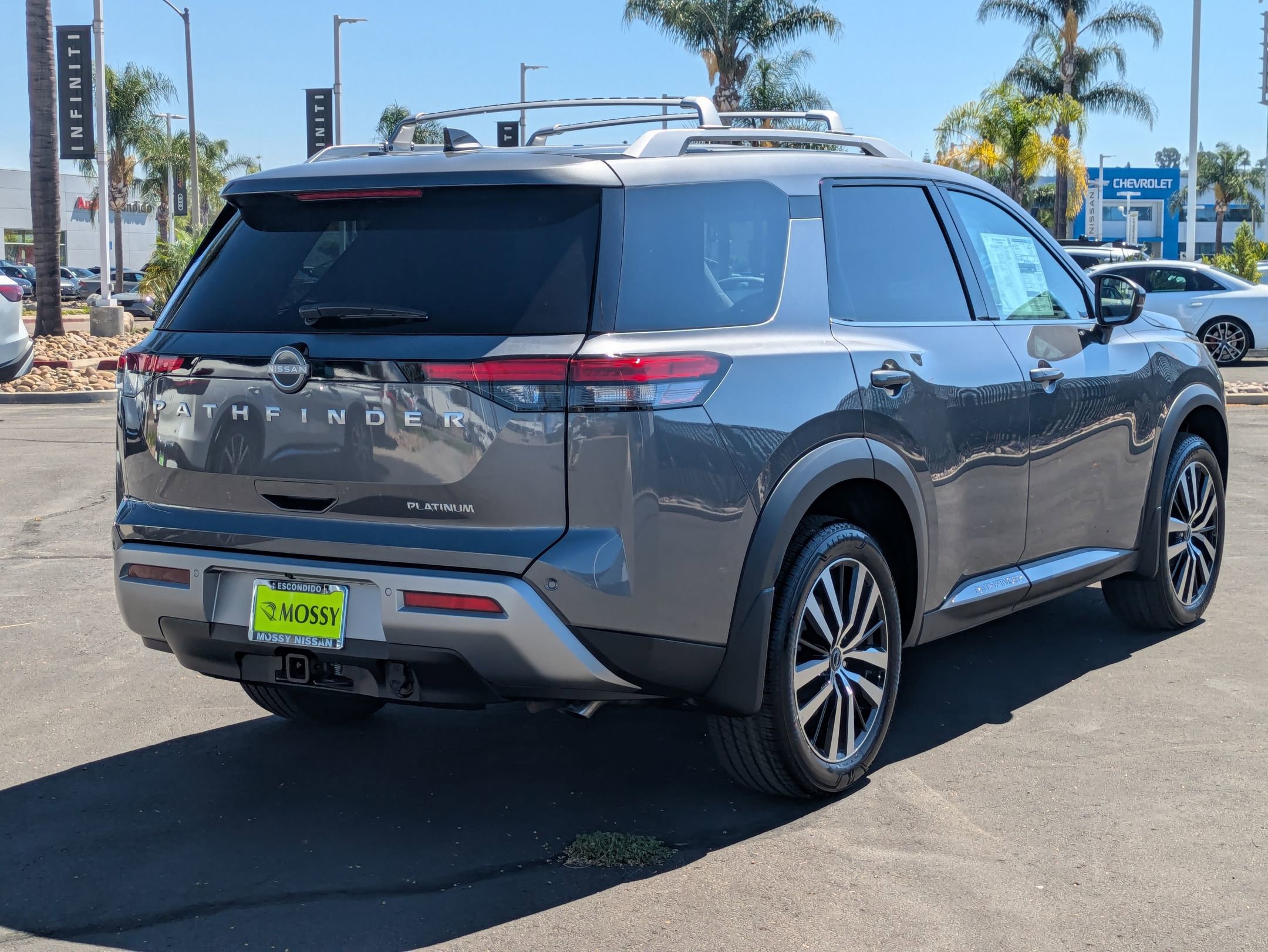 New 2025 Nissan Pathfinder Platinum w/ Cargo Package image 5