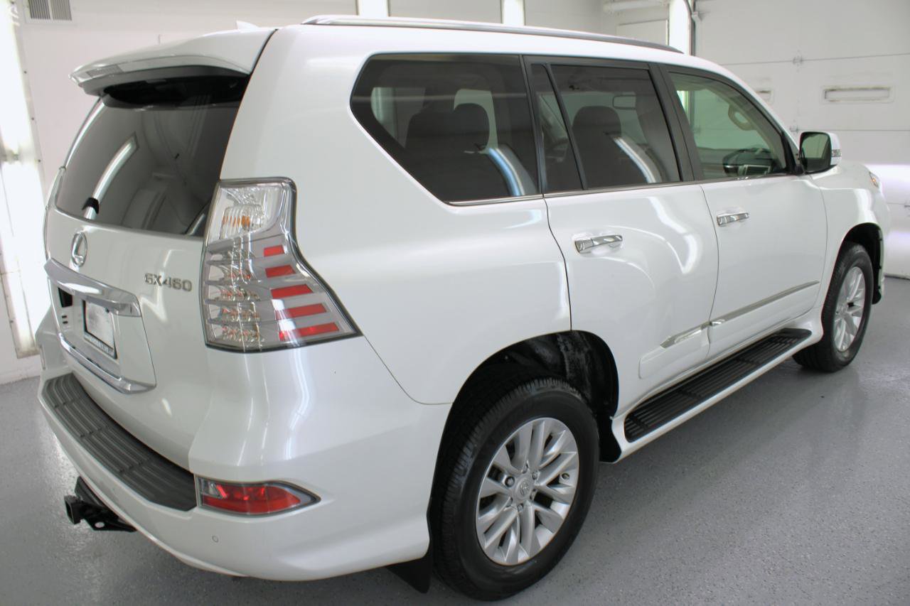 Used 2017 Lexus GX 460 Premium image 10