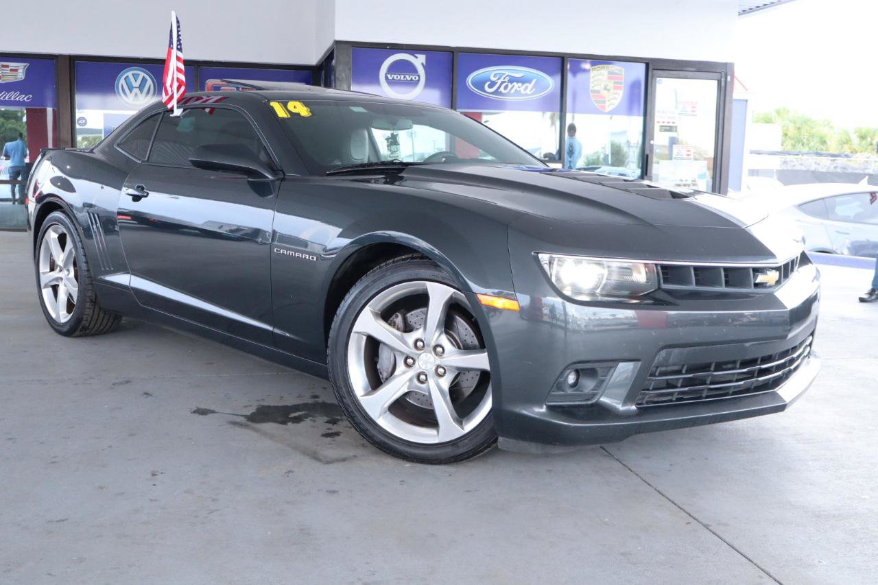 Used 2014 Chevrolet Camaro SS w/ RS Package RWD image 3