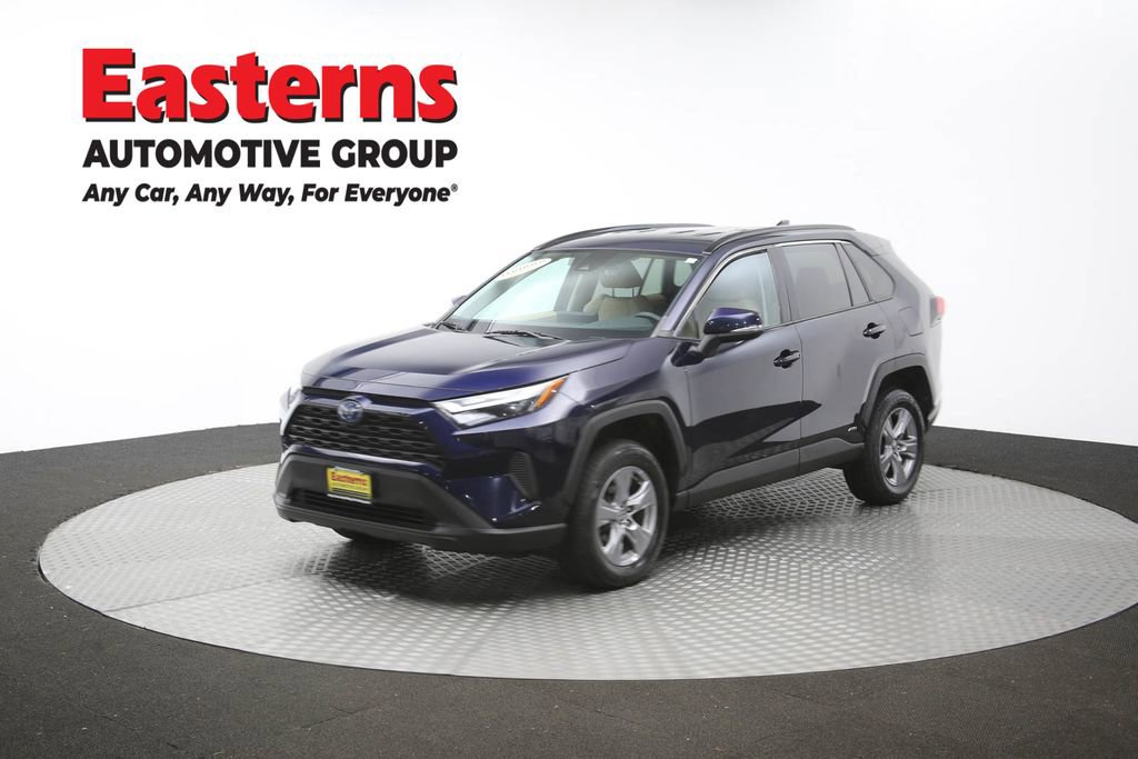 Used 2022 Toyota RAV4 XLE AWD/4WD image 60