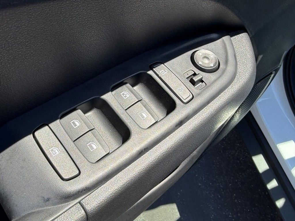 New 2026 Hyundai Venue FWD image 10