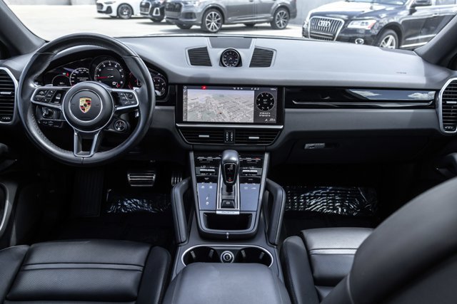 Used 2021 Porsche Cayenne S AWD/4WD image 21