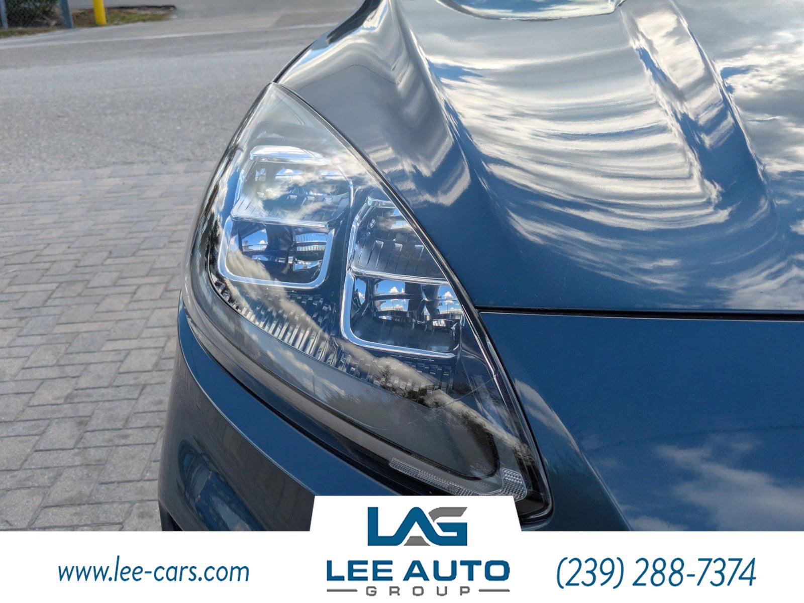 Used 2020 Ford Escape Titanium w/ Titanium Premium Package 2.0 image 8