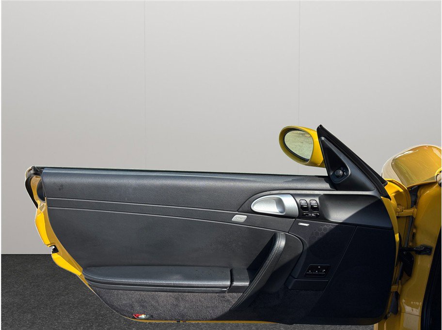 Used 2006 Porsche 911 Carrera S image 17