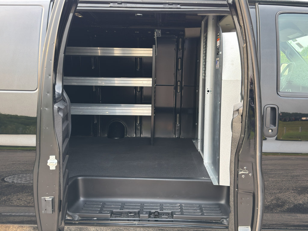Used 2023 GMC Savana 3500 Extended w/ Driver Convenience Package RWD image 27